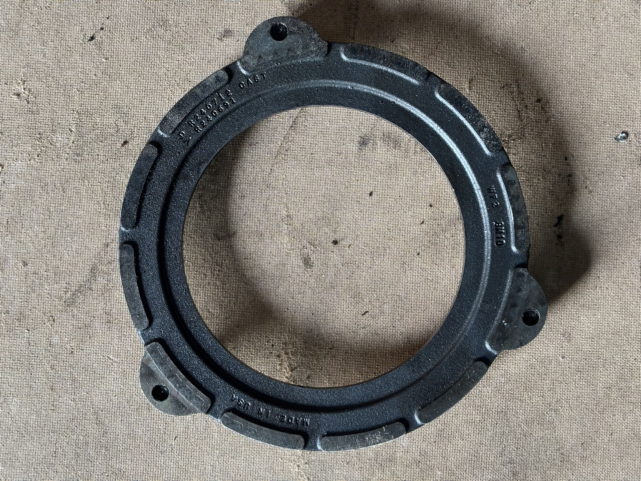 John Deere 6830 6930 7330 7425 Docisk Hamulca Płytka R240691 - Disques de frein pour Machine agricole: photos 3 John Deere 6830 6930 7330 7425 Docisk Hamulca Płytka R240691 - Disques de frein pour Machine agricole: photos 3