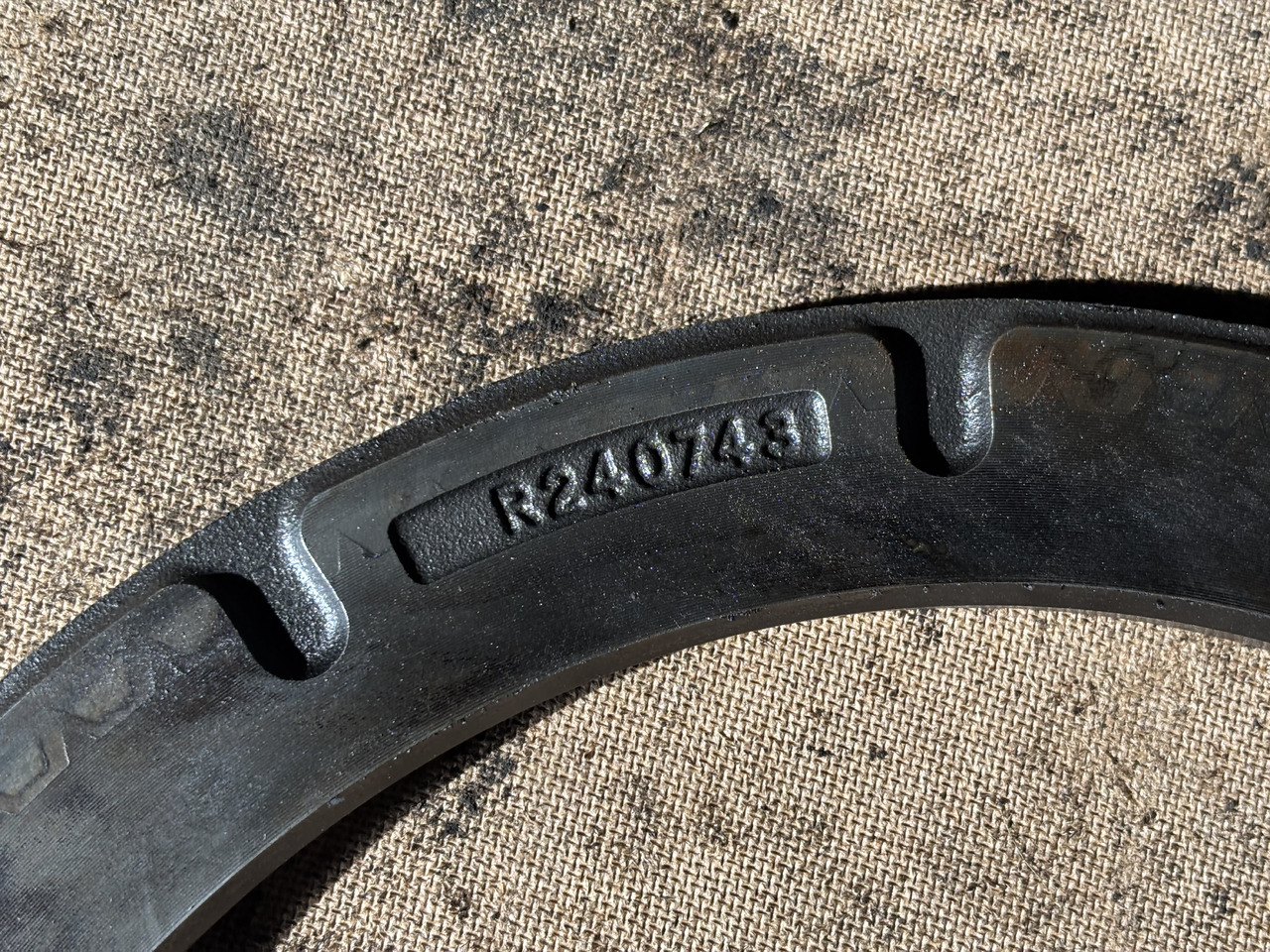 John Deere 7200 7230 7630 7830 7930 7M 230 Docisk Hamulca Płytka R226506 R240743 - Disques de frein pour Machine agricole: photos 3 John Deere 7200 7230 7630 7830 7930 7M 230 Docisk Hamulca Płytka R226506 R240743 - Disques de frein pour Machine agricole: photos 3