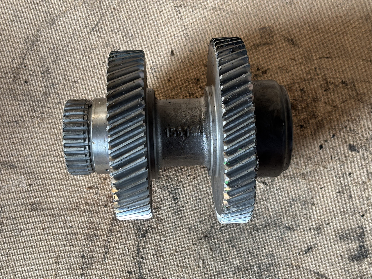 John Deere 7220 7320 Wał L115869 L156144 - Demi arbre pour Machine agricole: photos 1 John Deere 7220 7320 Wał L115869 L156144 - Demi arbre pour Machine agricole: photos 1
