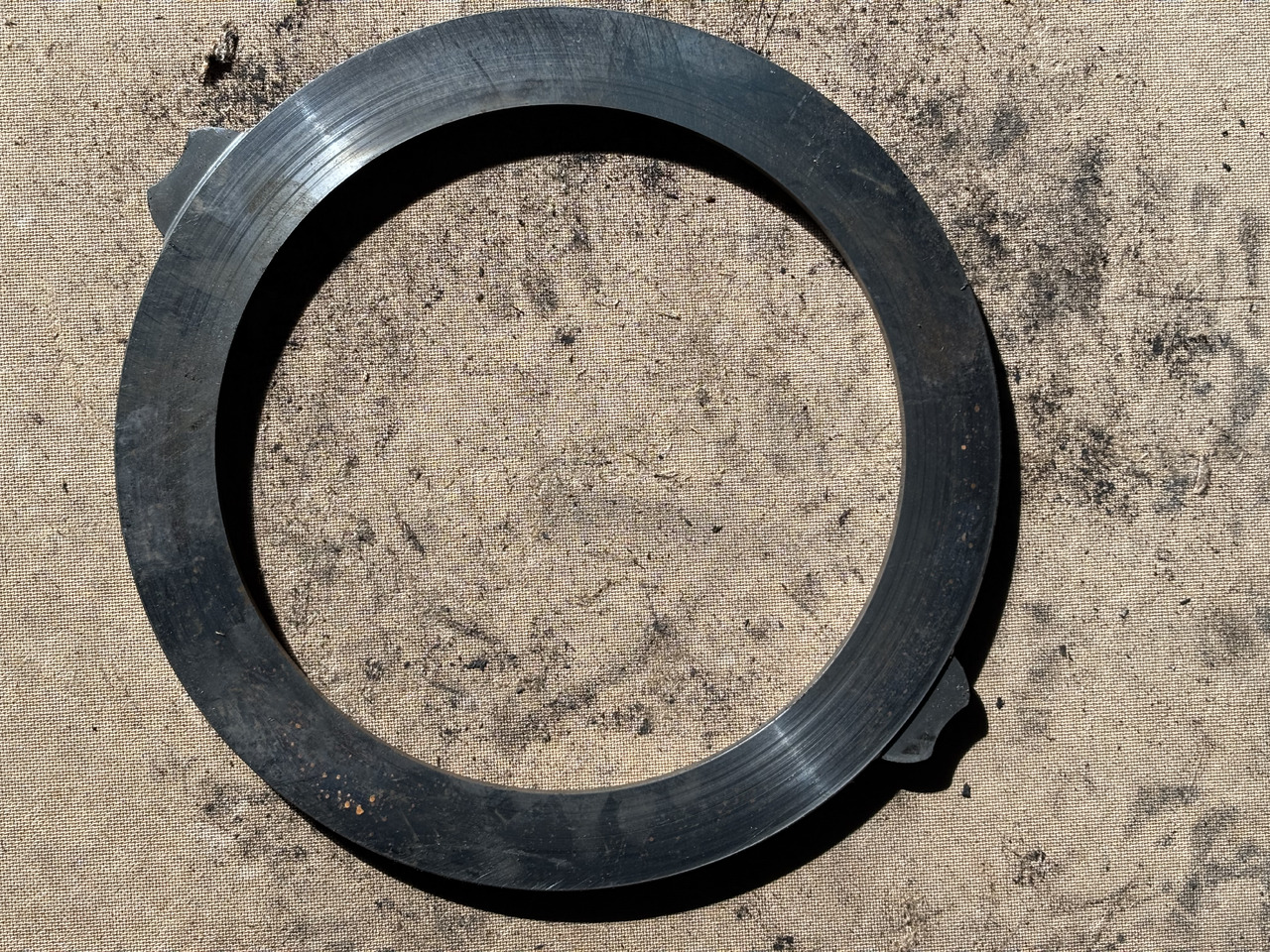 John Deere 7600 7610 7810 7720 7810 Docisk Hamulca Płytka R125137 - Pièces de frein pour Machine agricole: photos 3 John Deere 7600 7610 7810 7720 7810 Docisk Hamulca Płytka R125137 - Pièces de frein pour Machine agricole: photos 3