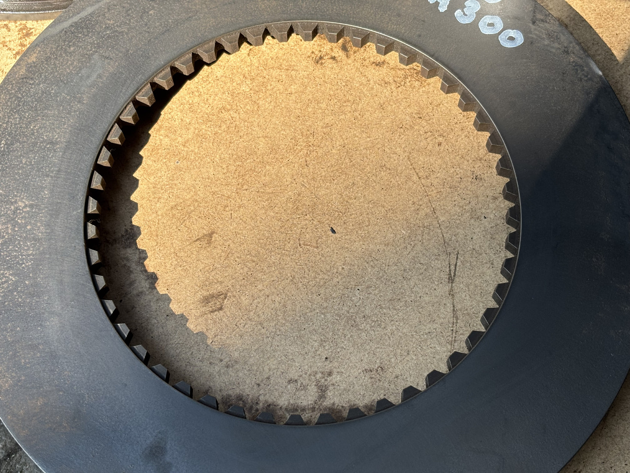 John Deere 7RXXX 7R 330 7R330 Płytka, podkładka hamulca R187527 - Pièces de frein pour Machine agricole: photos 2 John Deere 7RXXX 7R 330 7R330 Płytka, podkładka hamulca R187527 - Pièces de frein pour Machine agricole: photos 2