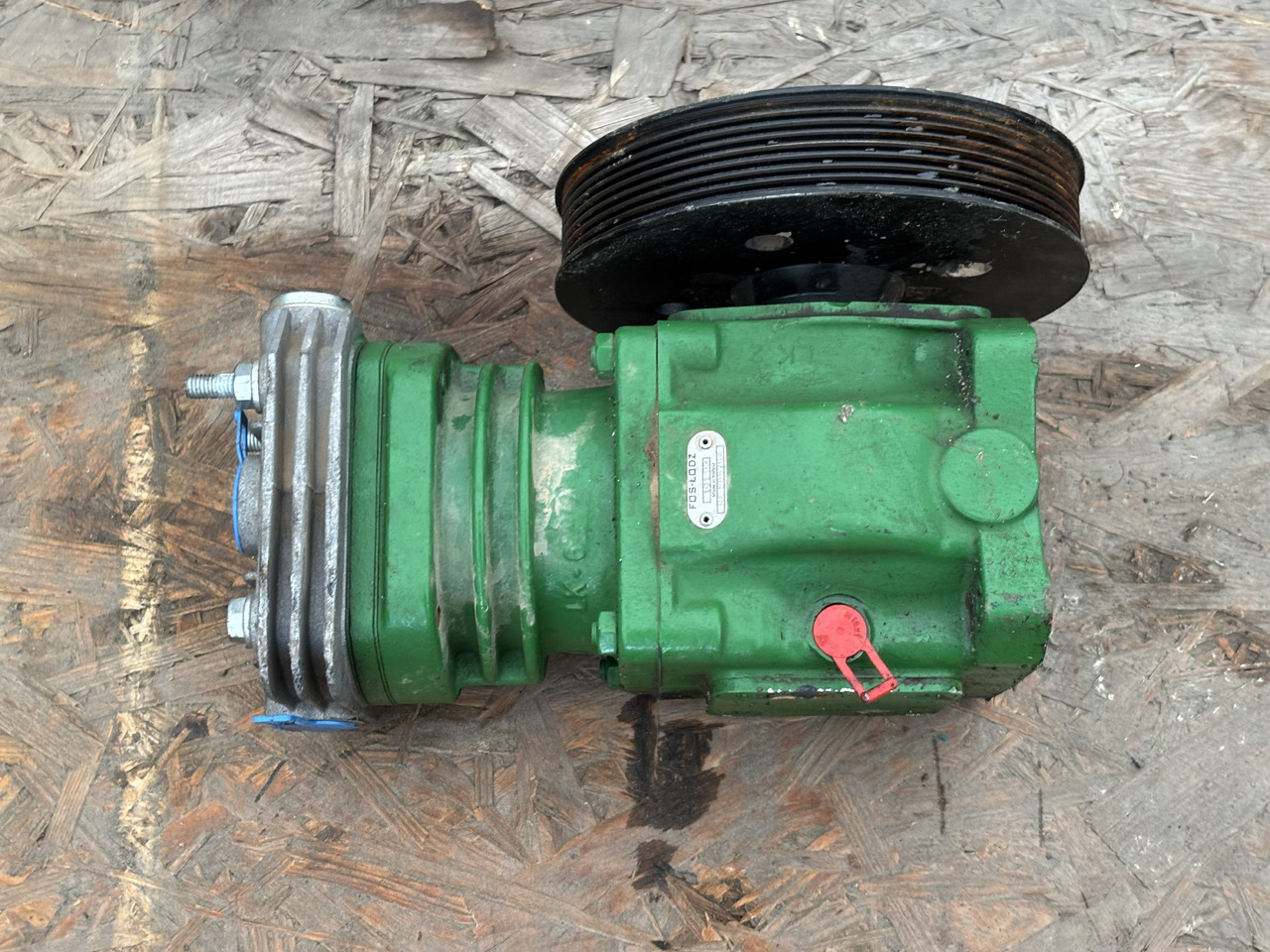 John Deere 8R 8RX 250 310 370 410 Kompresor Powietrza RE585794 - Compresseur pour Machine agricole: photos 5 John Deere 8R 8RX 250 310 370 410 Kompresor Powietrza RE585794 - Compresseur pour Machine agricole: photos 5