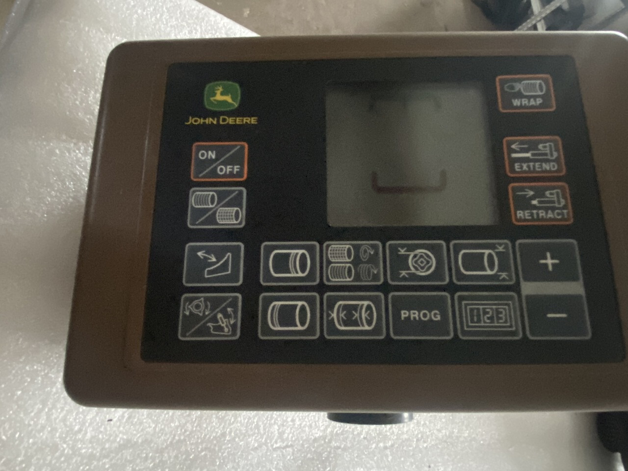 John Deere DC212852 / DC218185 - Monitor REMAN - Panel de instrumentos pour Machine agricole: photos 1 John Deere DC212852 / DC218185 - Monitor REMAN - Panel de instrumentos pour Machine agricole: photos 1