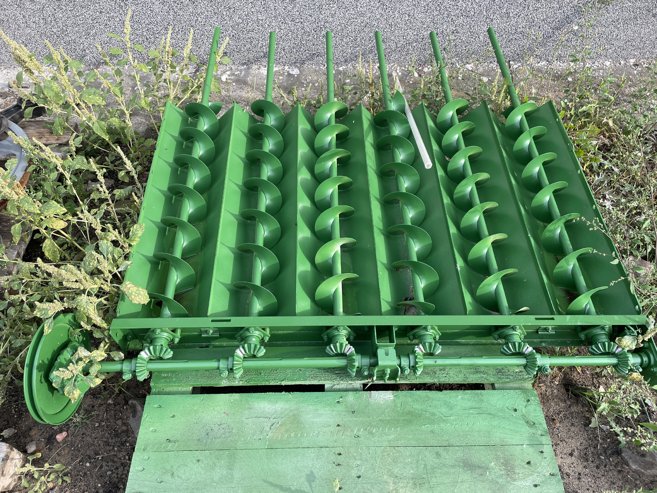John Deere W540 - podsiewacz żmijki podsiewacza - Accessoire aux ensileuses: photos 1 John Deere W540 - podsiewacz żmijki podsiewacza - Accessoire aux ensileuses: photos 1