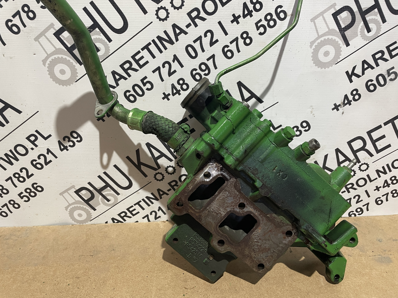 John Deere - obudowa termostatu RE563647 RE541921 RE542575 - Thermostat pour Machine agricole: photos 3 John Deere - obudowa termostatu RE563647 RE541921 RE542575 - Thermostat pour Machine agricole: photos 3