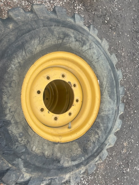 Koła opony firestone 405/70 r18 Cat 906 - Roue complète pour Chargeuse sur pneus: photos 2 Koła opony firestone 405/70 r18 Cat 906 - Roue complète pour Chargeuse sur pneus: photos 2