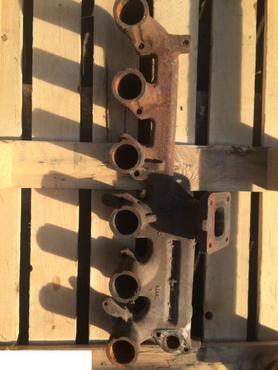 Kolektor Wydechowy John Deere R519485 - Collecteur d'échappement pour Machine agricole: photos 3 Kolektor Wydechowy John Deere R519485 - Collecteur d'échappement pour Machine agricole: photos 3