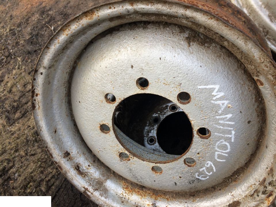 Koło John Deere 4400 - 405/70-24 - Roue complète pour Matériel de manutention: photos 5 Koło John Deere 4400 - 405/70-24 - Roue complète pour Matériel de manutention: photos 5