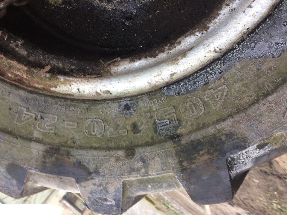 Koło John Deere 4400 - 405/70-24 - Roue complète pour Matériel de manutention: photos 3 Koło John Deere 4400 - 405/70-24 - Roue complète pour Matériel de manutention: photos 3