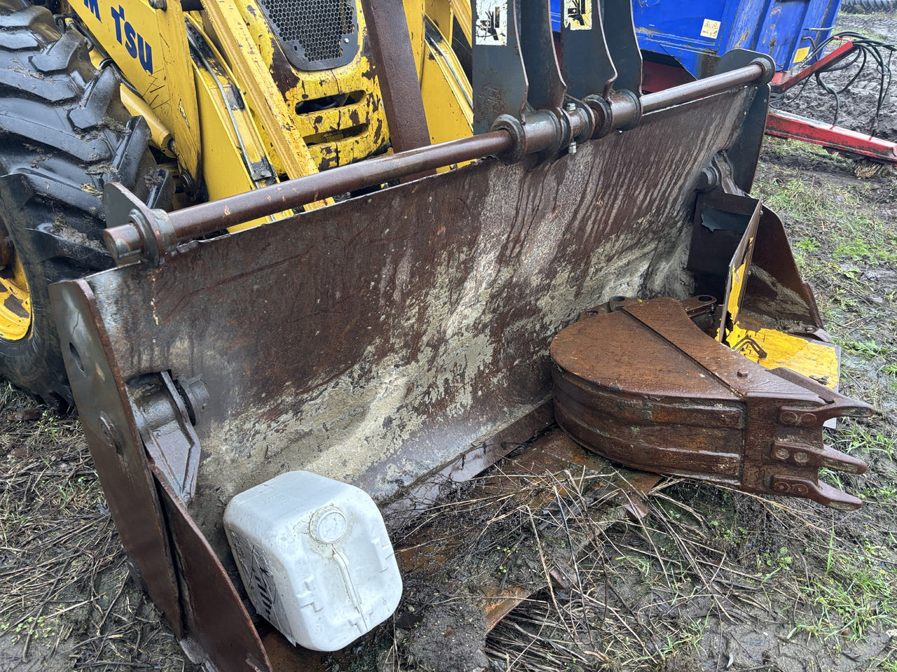 Komatsu WB93 WB97 WB 93 97 Łyżka Skarpowa Łyżka Przednia Widły CZĘŚCI - Tractopelle: photos 2 Komatsu WB93 WB97 WB 93 97 Łyżka Skarpowa Łyżka Przednia Widły CZĘŚCI - Tractopelle: photos 2