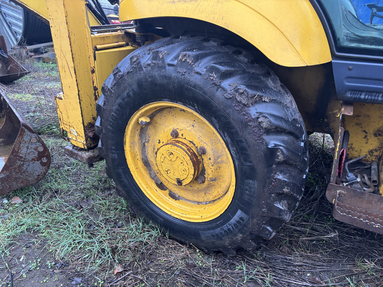 Komatsu WB93 WB97 WB 93 97 Tylna Oś Tylni Most Zwolnica Pochwa Obudowa Piasta CZĘŚCI - Moteur de translation pour Machine agricole: photos 1 Komatsu WB93 WB97 WB 93 97 Tylna Oś Tylni Most Zwolnica Pochwa Obudowa Piasta CZĘŚCI - Moteur de translation pour Machine agricole: photos 1