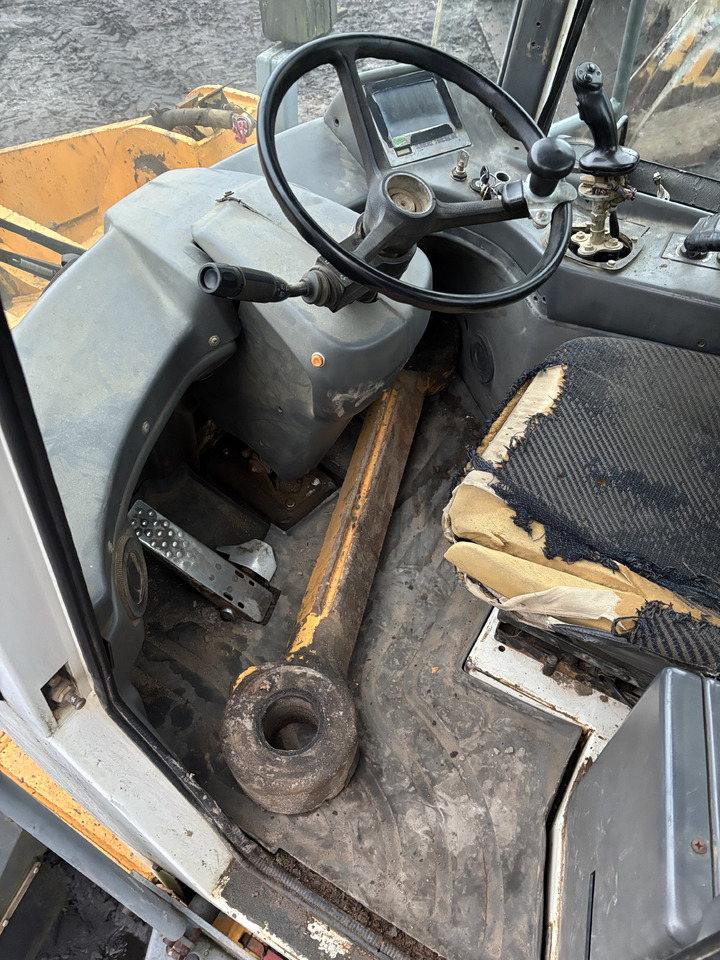 Liebherr 564 Ładowarka Kabina Fotel Kokpit Joystick CZĘŚCI - Siège pour Engins de chantier: photos 2 Liebherr 564 Ładowarka Kabina Fotel Kokpit Joystick CZĘŚCI - Siège pour Engins de chantier: photos 2