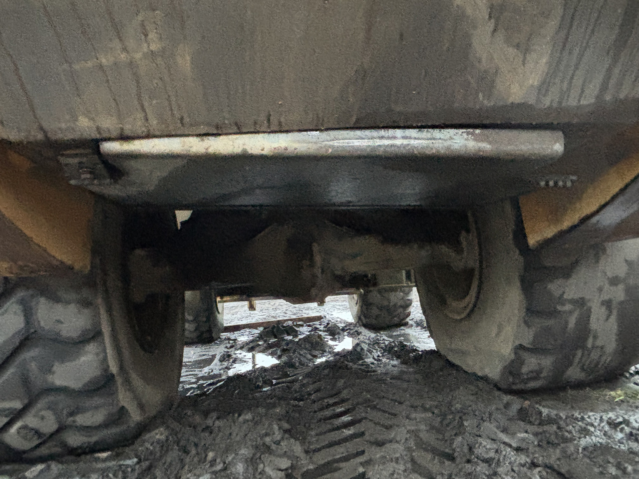 Liebherr 564 Most Przedni Most Tylni Zwolnica Zwrotnica Przegub Pochwa Układ Planetarny CZĘŚCI - Fusée d'essieu pour Machine agricole: photos 5 Liebherr 564 Most Przedni Most Tylni Zwolnica Zwrotnica Przegub Pochwa Układ Planetarny CZĘŚCI - Fusée d'essieu pour Machine agricole: photos 5