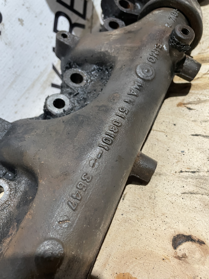 MAN Fendt 930 - kolektor wydechowy 51081013647 F926202100010 F926202100030 - Collecteur d'échappement pour Machine agricole: photos 4 MAN Fendt 930 - kolektor wydechowy 51081013647 F926202100010 F926202100030 - Collecteur d'échappement pour Machine agricole: photos 4