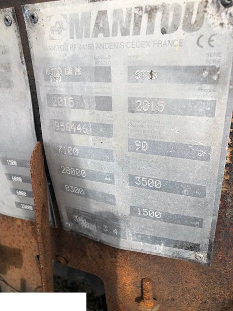 Manitou 742 - Most - Essieu et pièces pour Machine agricole: photos 2 Manitou 742 - Most - Essieu et pièces pour Machine agricole: photos 2