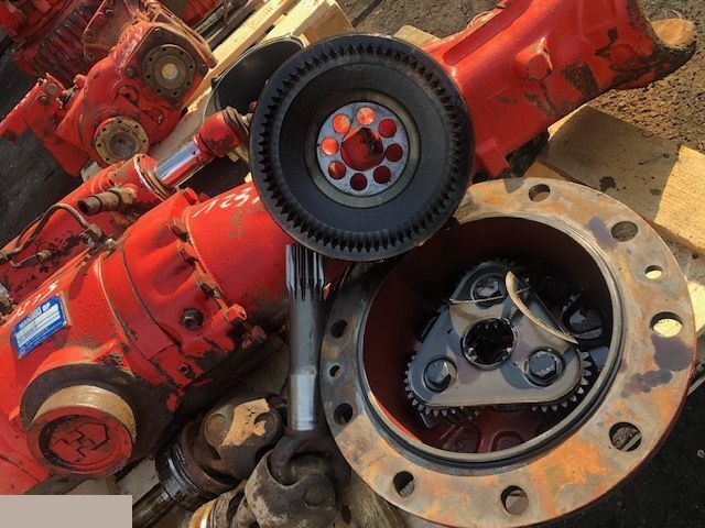 Manitou Clark Hurth - Zwolnica - Moteur de translation pour Engins de chantier: photos 1 Manitou Clark Hurth - Zwolnica - Moteur de translation pour Engins de chantier: photos 1