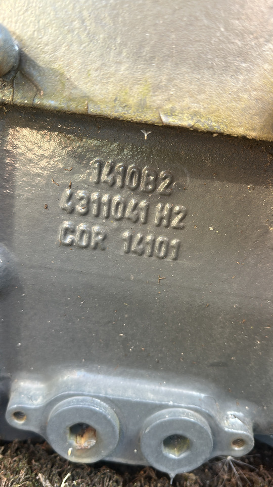 Massey Ferguson 5410 - 5430 claas arion most tylny zwolnica Wom częściej - Moteur de translation pour Machine agricole: photos 4 Massey Ferguson 5410 - 5430 claas arion most tylny zwolnica Wom częściej - Moteur de translation pour Machine agricole: photos 4