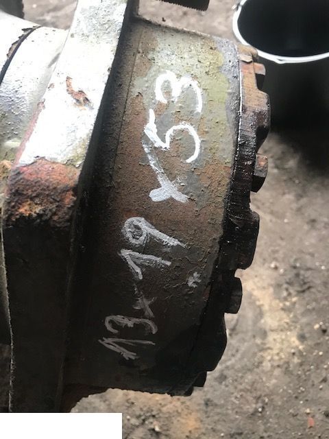 Massey Ferguson GKN Comaxle - Zwrotnica 13x19x53 - Fusée d'essieu pour Machine agricole: photos 1 Massey Ferguson GKN Comaxle - Zwrotnica 13x19x53 - Fusée d'essieu pour Machine agricole: photos 1