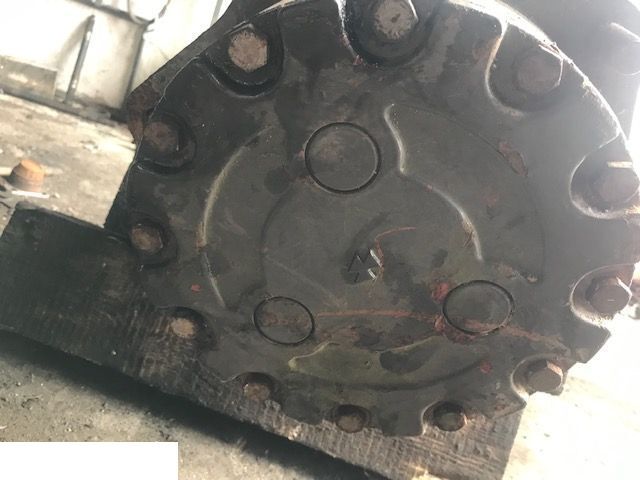 Massey Ferguson GKN Comaxle - Zwrotnica 13x19x53 - Fusée d'essieu pour Machine agricole: photos 3 Massey Ferguson GKN Comaxle - Zwrotnica 13x19x53 - Fusée d'essieu pour Machine agricole: photos 3