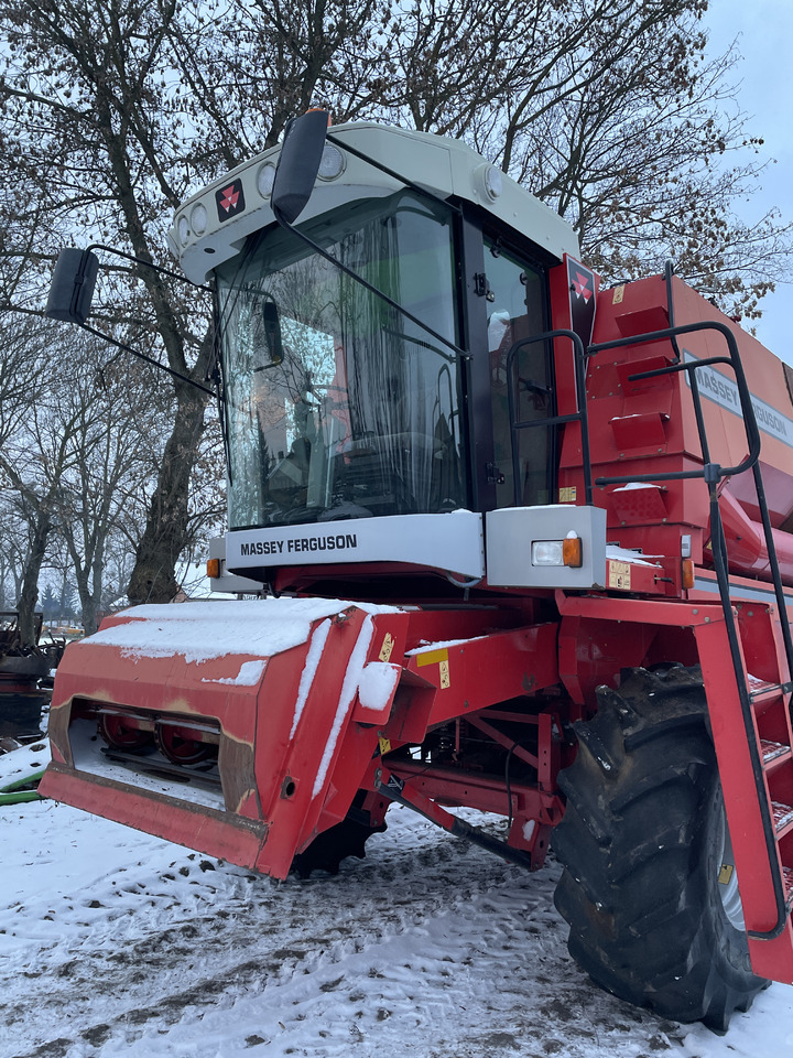 Massey Fergusson MF 30 - kombajn - części kabina sieczkarnia koła most zwolnica - Moteur de translation pour Machine agricole: photos 1 Massey Fergusson MF 30 - kombajn - części kabina sieczkarnia koła most zwolnica - Moteur de translation pour Machine agricole: photos 1