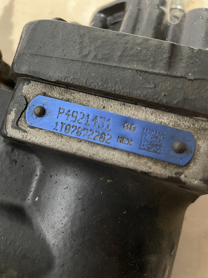 New Holland Cummins - pompa paliwa wtryskowa P4921431 4088604 - Pompe à carburant pour Machine agricole: photos 4 New Holland Cummins - pompa paliwa wtryskowa P4921431 4088604 - Pompe à carburant pour Machine agricole: photos 4