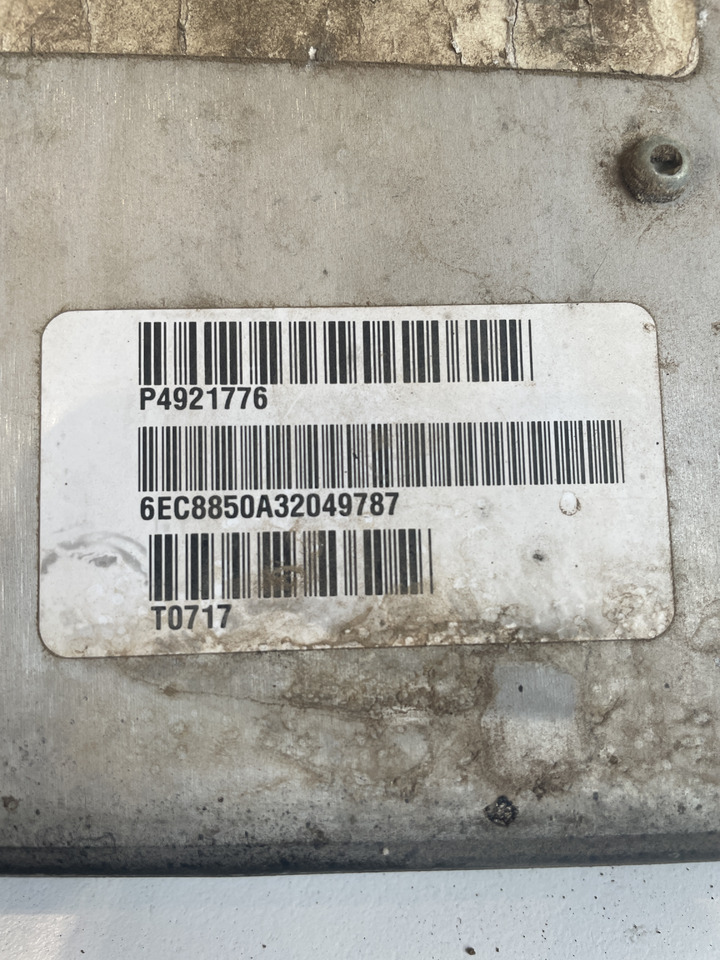 New Holland Cummins - sterownik silnika ECU komputer 4921776 - Bloc de gestion pour Machine agricole: photos 2 New Holland Cummins - sterownik silnika ECU komputer 4921776 - Bloc de gestion pour Machine agricole: photos 2
