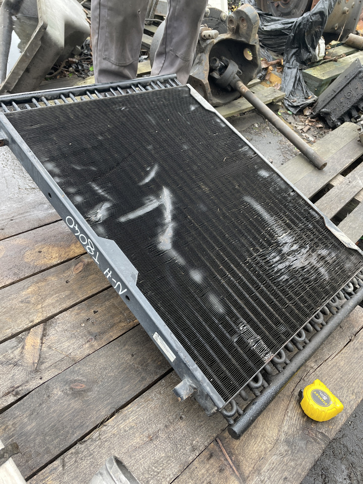 New Holland T8040 Case Magnum 180 190 210 - chłodnica oleju hydraulicznego 84217213 - Radiateur d'huile pour Engins de chantier: photos 2 New Holland T8040 Case Magnum 180 190 210 - chłodnica oleju hydraulicznego 84217213 - Radiateur d'huile pour Engins de chantier: photos 2