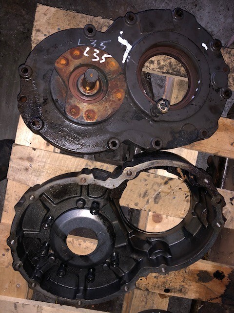 OBUDOWA MOSTU , TRYBY ZF AV 230 VOLVO L30 L35 ZETTELMEYER 602 - Transmission pour Engins de chantier: photos 1 OBUDOWA MOSTU , TRYBY ZF AV 230 VOLVO L30 L35 ZETTELMEYER 602 - Transmission pour Engins de chantier: photos 1