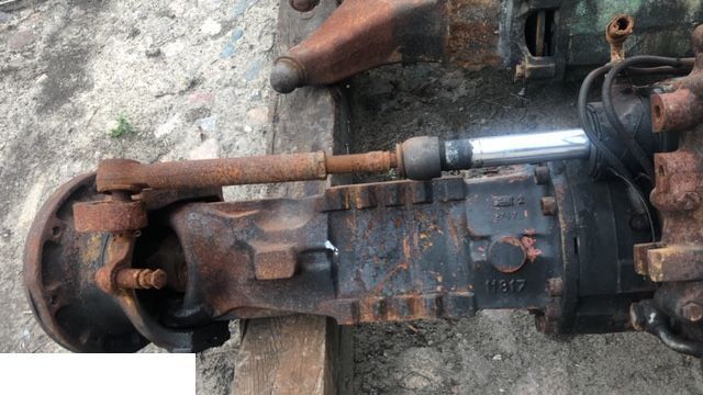 Obudowa Mostu Carraro 26.18M Manitou MLT 527 - Essieu et pièces pour Machine agricole: photos 2 Obudowa Mostu Carraro 26.18M Manitou MLT 527 - Essieu et pièces pour Machine agricole: photos 2