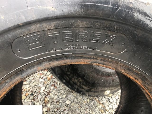 Opona Terex - 16.0/70 r20 - Pneu pour Engins de chantier: photos 3 Opona Terex - 16.0/70 r20 - Pneu pour Engins de chantier: photos 3