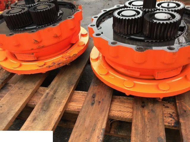 Doosan DL 250 - Zwolnica - Zwrotnica - Półoś - Skrzynia - Silnik - Siłowniki - Pièces de rechange pour Chargeuse sur pneus: photos 1 Doosan DL 250 - Zwolnica - Zwrotnica - Półoś - Skrzynia - Silnik - Siłowniki - Pièces de rechange pour Chargeuse sur pneus: photos 1