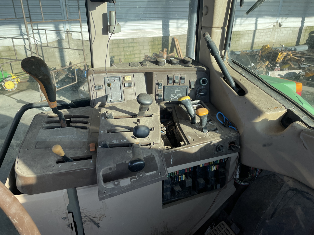 John Deere 6810 - części - Pièces de rechange pour Tracteur agricole: photos 5 John Deere 6810 - części - Pièces de rechange pour Tracteur agricole: photos 5