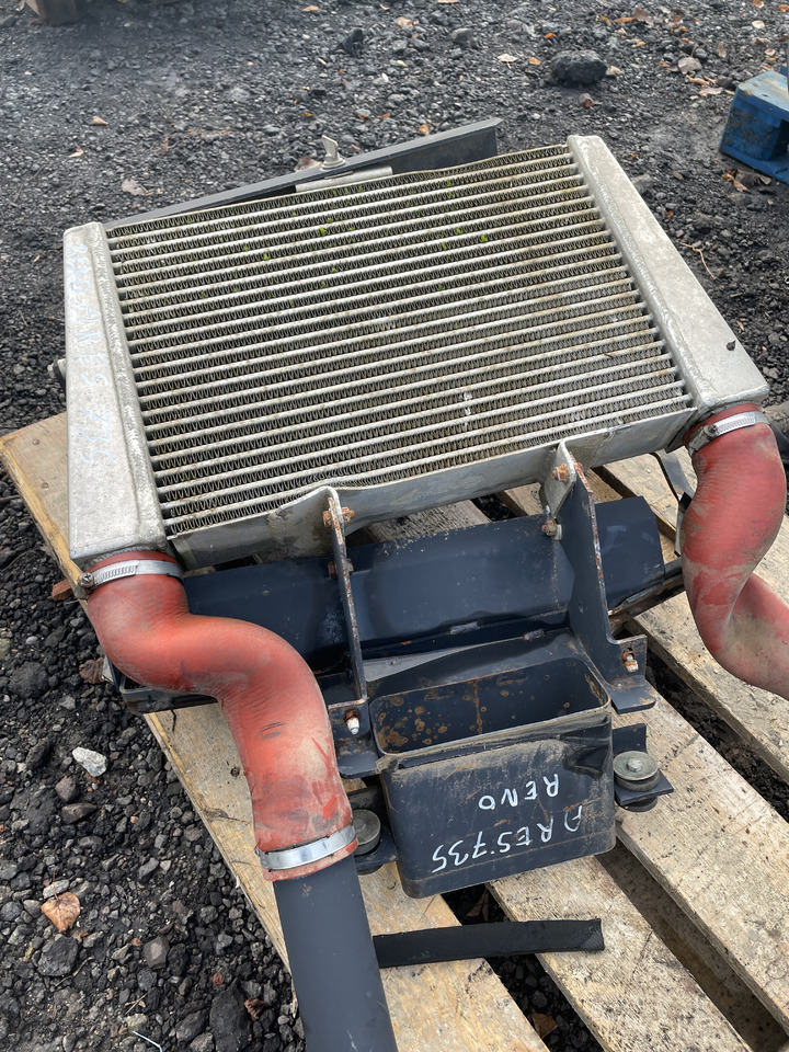 Renault Claas Ares 735 - chłodnica 7700046130 - Radiateur pour Machine agricole: photos 1 Renault Claas Ares 735 - chłodnica 7700046130 - Radiateur pour Machine agricole: photos 1