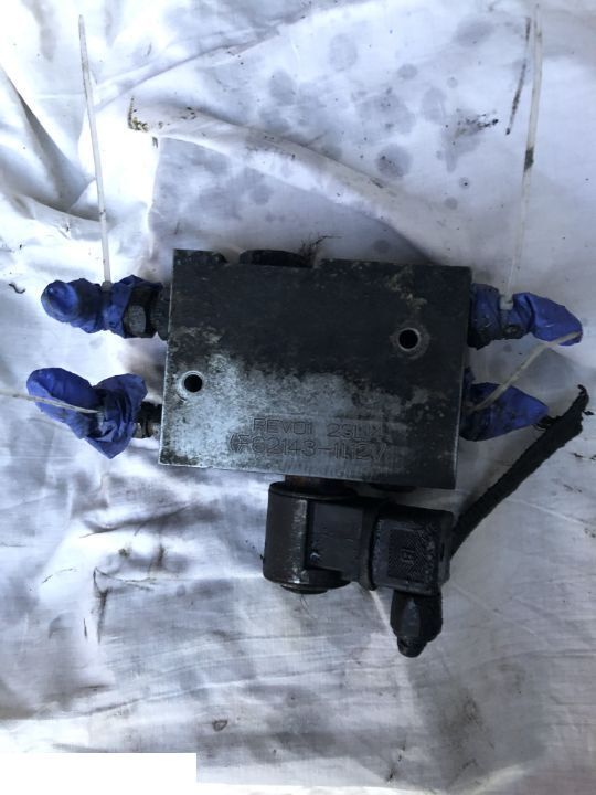 Rexroth Blok Hydrauliczny - Valve hydraulique pour Machine agricole: photos 3 Rexroth Blok Hydrauliczny - Valve hydraulique pour Machine agricole: photos 3