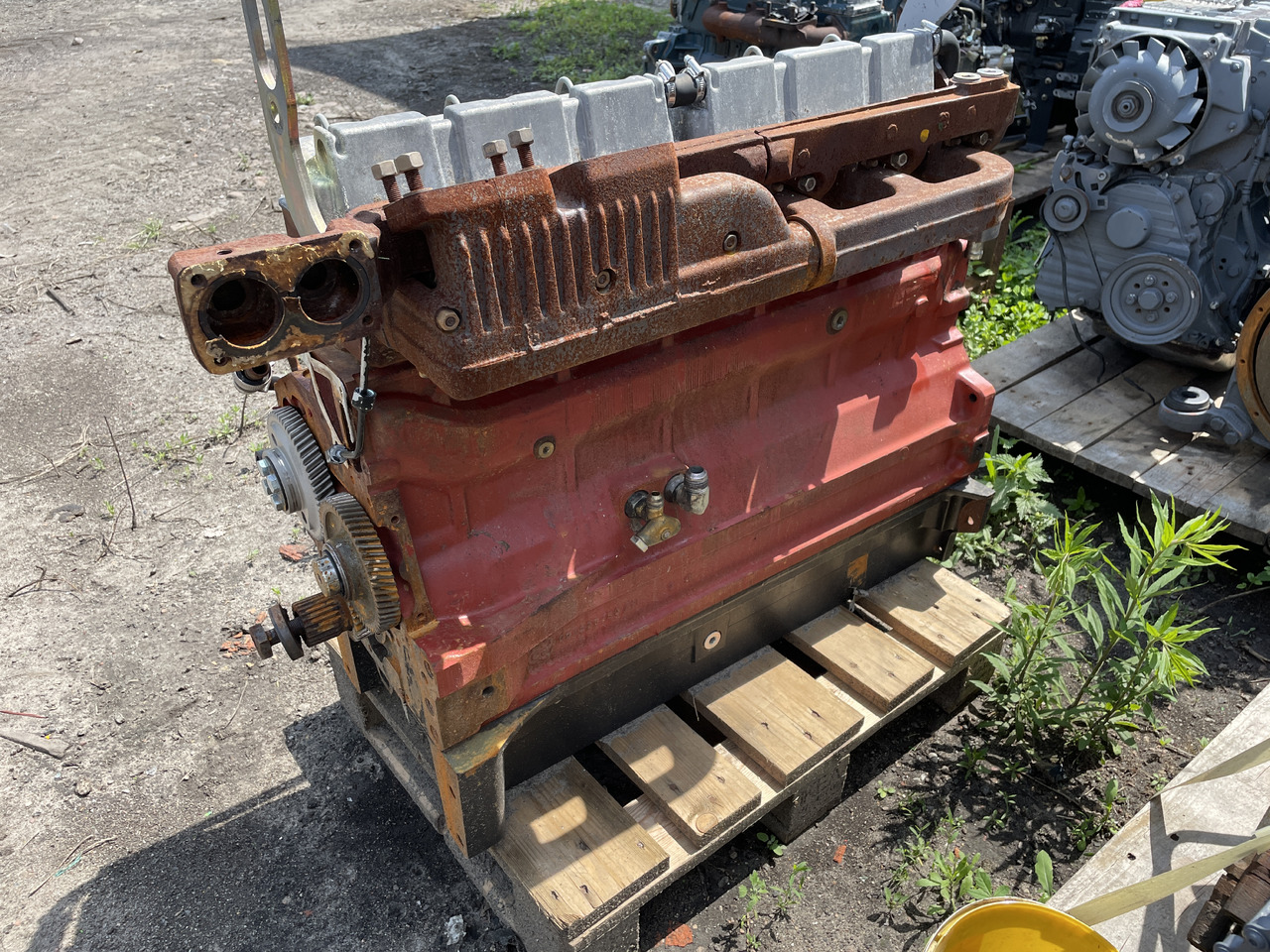 Same 1000.6 - silnik - wał korbowy wałek rozrządu pompa głowica blok - Vilebrequin pour Machine agricole: photos 3 Same 1000.6 - silnik - wał korbowy wałek rozrządu pompa głowica blok - Vilebrequin pour Machine agricole: photos 3