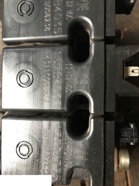 Sauer Danfoss - Cewki Proporcjonalne Rozdzielacz Elektrozawory - Système électrique pour Machine agricole: photos 4 Sauer Danfoss - Cewki Proporcjonalne Rozdzielacz Elektrozawory - Système électrique pour Machine agricole: photos 4