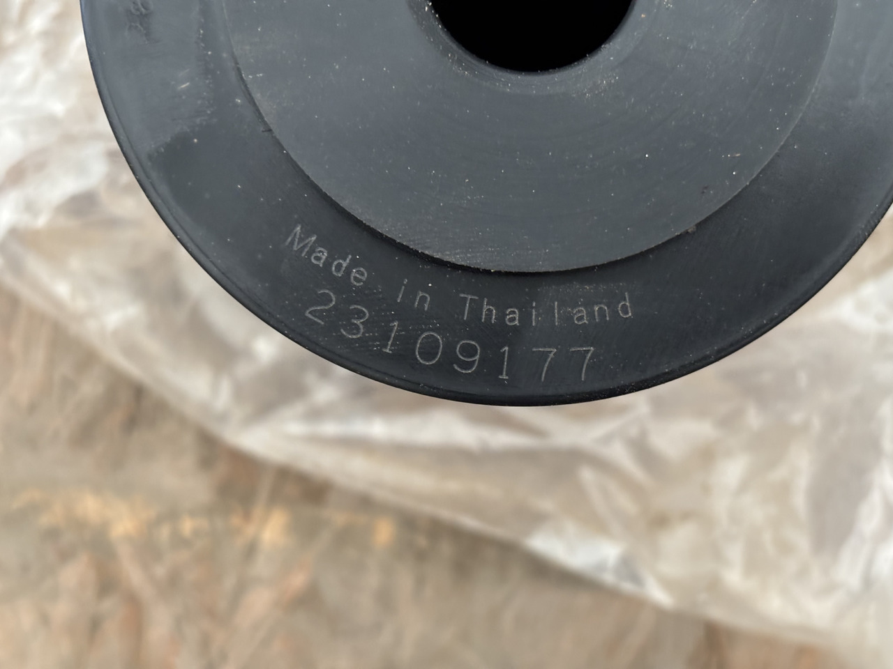 VOLVO 23109177 Filtr Oleju NOWY - Filtre à huile pour Camion: photos 2 VOLVO 23109177 Filtr Oleju NOWY - Filtre à huile pour Camion: photos 2