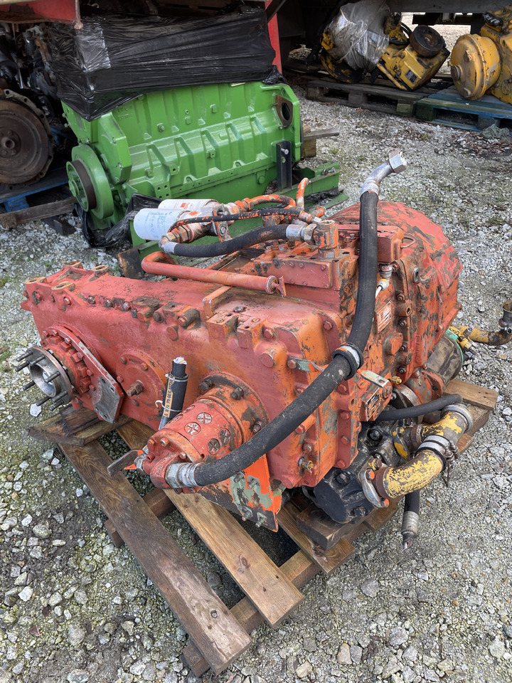 ZF 4PW45H1 ZETTELMEYER ZL4001 VOLVO - skrzynia biegów - Boîte de vitesse pour Machine agricole: photos 1 ZF 4PW45H1 ZETTELMEYER ZL4001 VOLVO - skrzynia biegów - Boîte de vitesse pour Machine agricole: photos 1