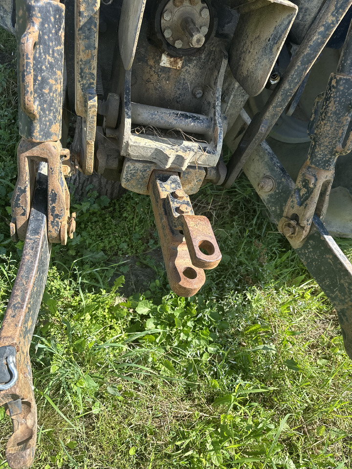 Zaczep polowy Hitch Massey Ferguson claas - Frame/ Châssis pour Machine agricole: photos 1 Zaczep polowy Hitch Massey Ferguson claas - Frame/ Châssis pour Machine agricole: photos 1