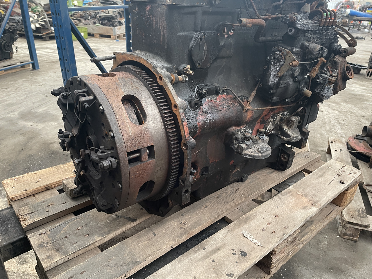 Zetor Proxima - silnik części - blok wał korbowy głowica korbowody - Vilebrequin pour Machine agricole: photos 3 Zetor Proxima - silnik części - blok wał korbowy głowica korbowody - Vilebrequin pour Machine agricole: photos 3