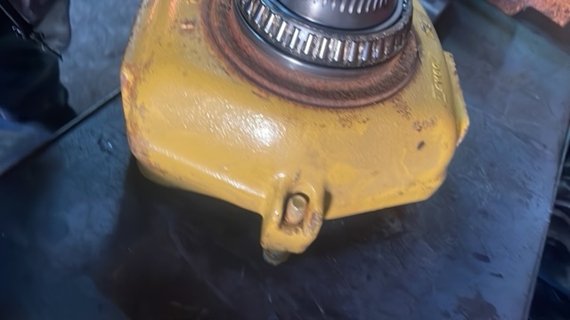 Zwrotnica Cat Caterpillar th220, th330 , th355 , th360 - Fusée d'essieu pour Machine agricole: photos 4 Zwrotnica Cat Caterpillar th220, th330 , th355 , th360 - Fusée d'essieu pour Machine agricole: photos 4