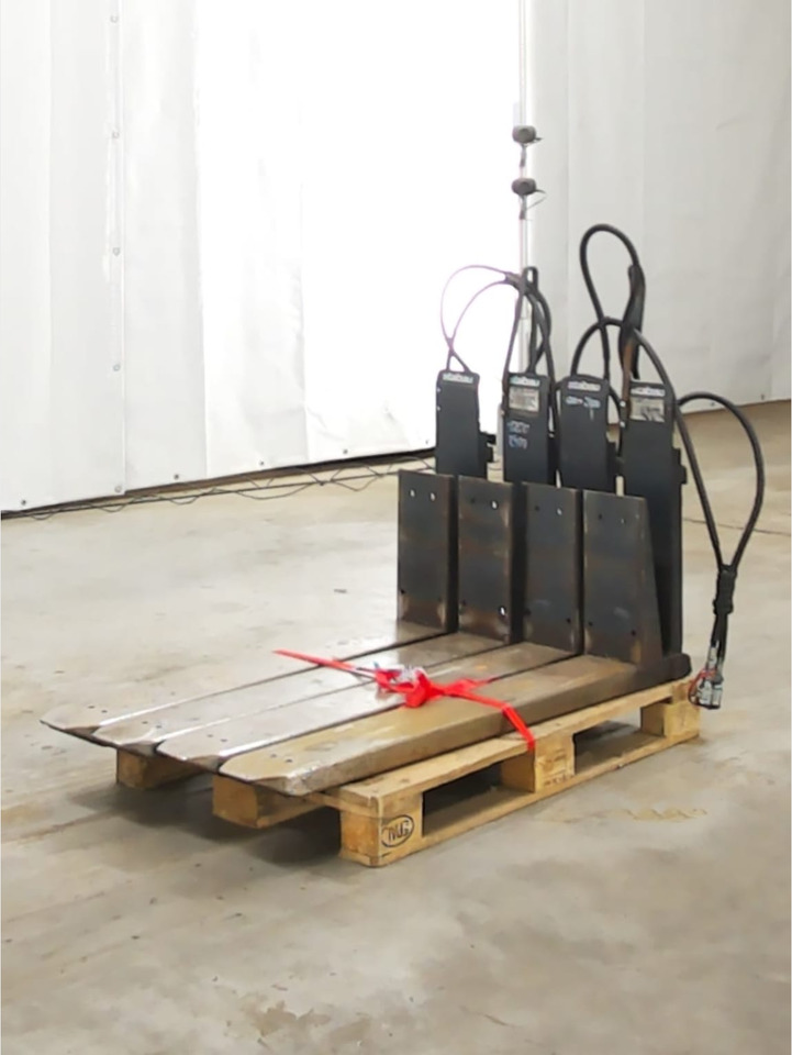 Forklift Attachments Package - 2 Pcs. - Accessoire pour Matériel de manutention: photos 1 Forklift Attachments Package - 2 Pcs. - Accessoire pour Matériel de manutention: photos 1