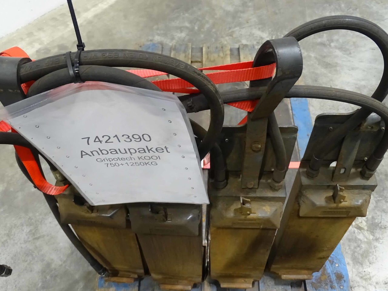 Forklift Attachments Package - 2 Pcs. - Accessoire pour Matériel de manutention: photos 4 Forklift Attachments Package - 2 Pcs. - Accessoire pour Matériel de manutention: photos 4