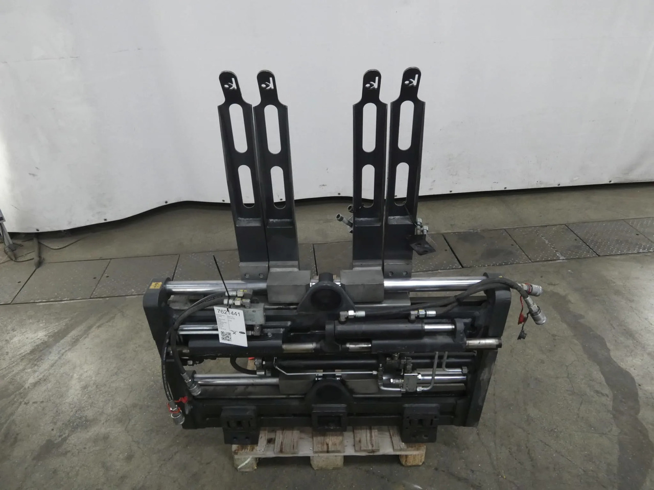 KAUP Double pallet clamp - Accessoire pour Matériel de manutention: photos 4 KAUP Double pallet clamp - Accessoire pour Matériel de manutention: photos 4