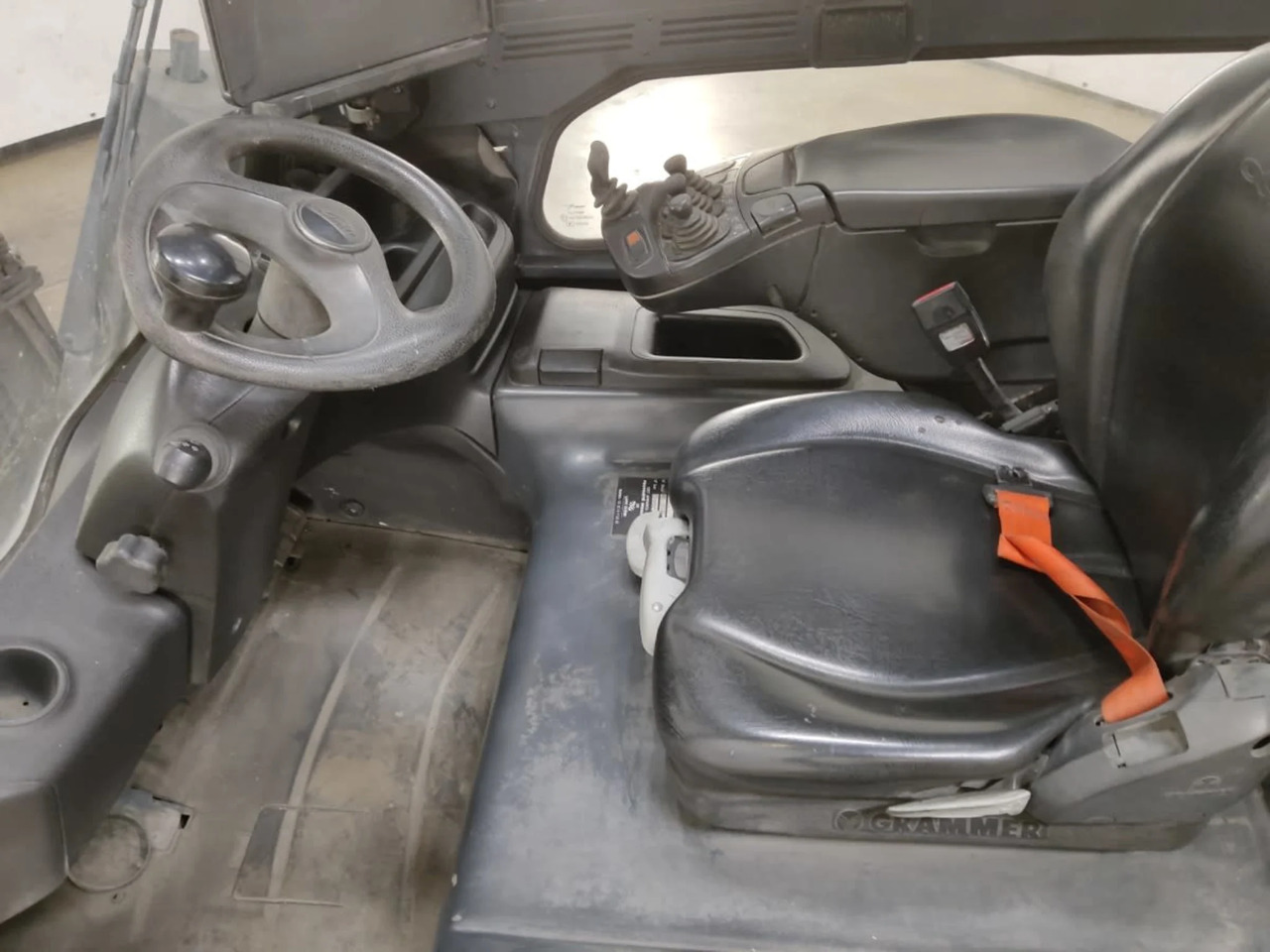 Linde E25L-01 - Chariot élévateur électrique: photos 3 Linde E25L-01 - Chariot élévateur électrique: photos 3