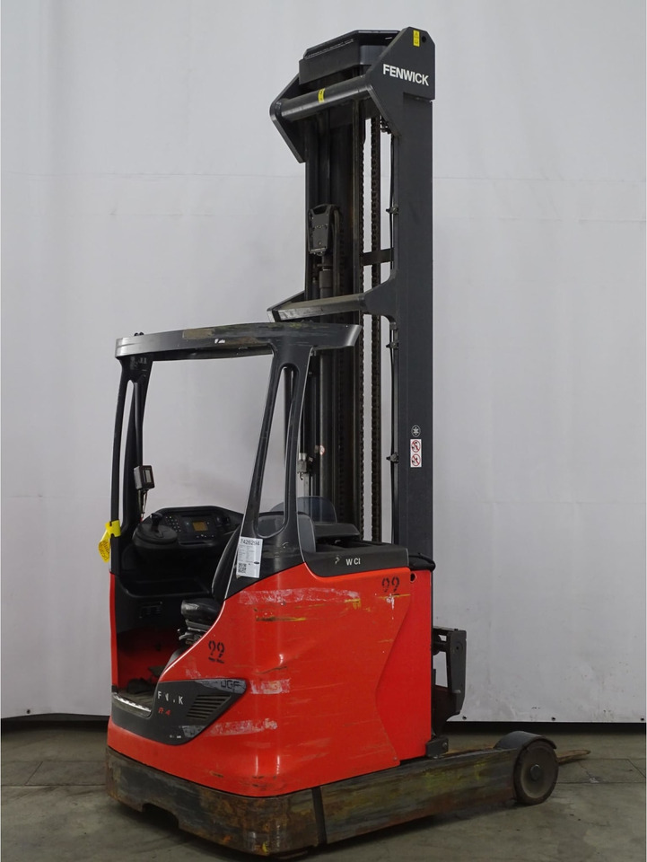 Linde R14-01 - Chariot à mât rétractable: photos 3 Linde R14-01 - Chariot à mât rétractable: photos 3