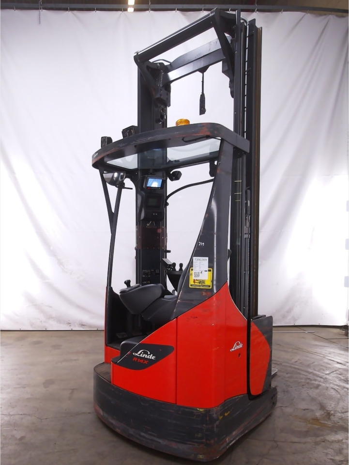 Linde R14X-03 - Chariot à mât rétractable: photos 3 Linde R14X-03 - Chariot à mât rétractable: photos 3