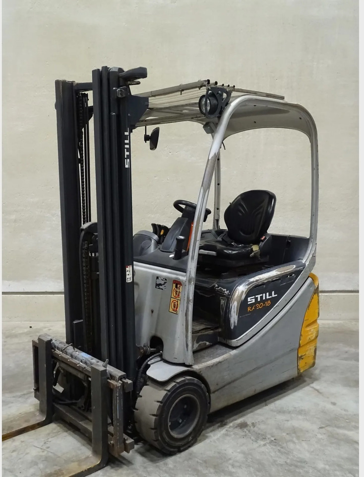 STILL RX20-18 - Chariot élévateur électrique: photos 1 STILL RX20-18 - Chariot élévateur électrique: photos 1