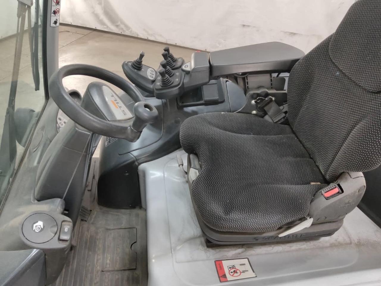 STILL RX60-25 - Chariot élévateur électrique: photos 3 STILL RX60-25 - Chariot élévateur électrique: photos 3