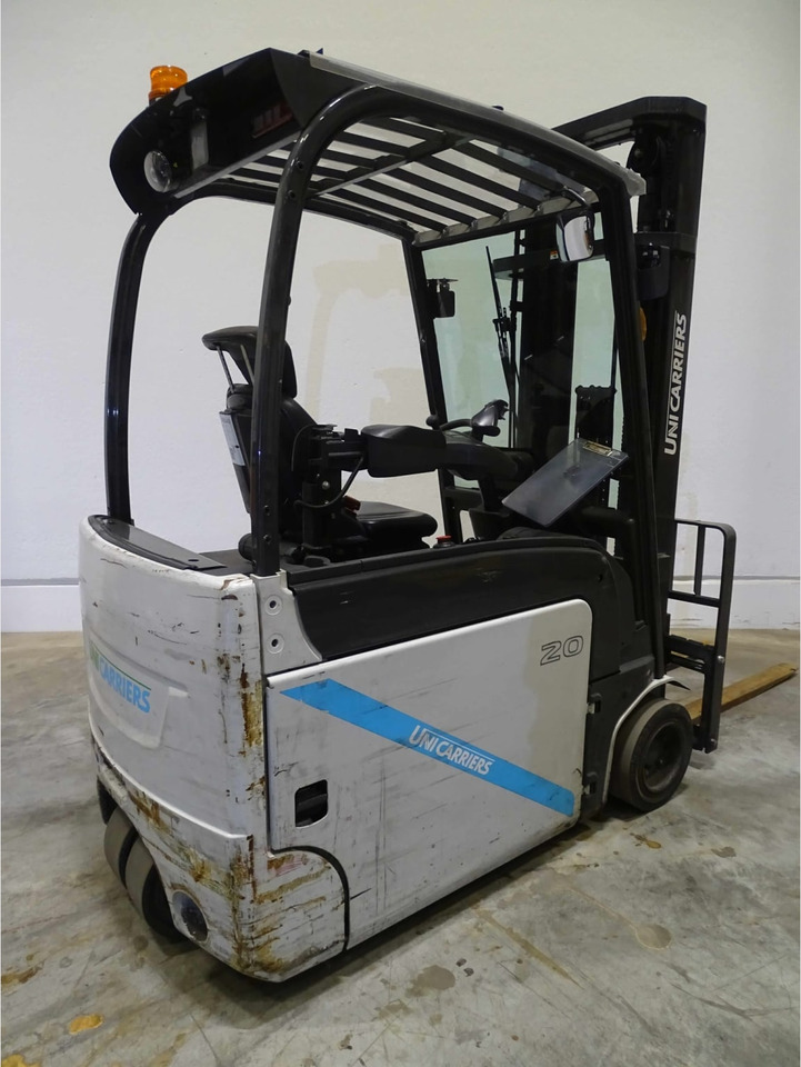 Unicarriers AG2N1L20Q - Chariot élévateur électrique: photos 3 Unicarriers AG2N1L20Q - Chariot élévateur électrique: photos 3